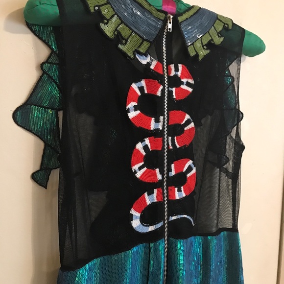 Spring dress - Picture 3 of 6